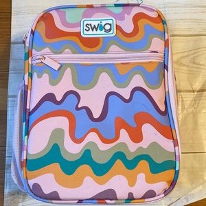 NWT Swig Life Boxxi Lunch Bag. Painted desert print.